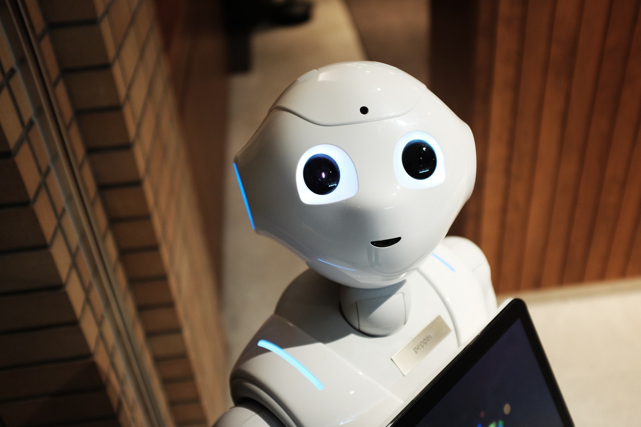 The Future of Plastic Injection Molding: AI Robotics