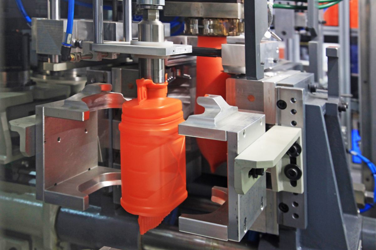 Why Do You Need a Plastic Mold Maker for Your Business