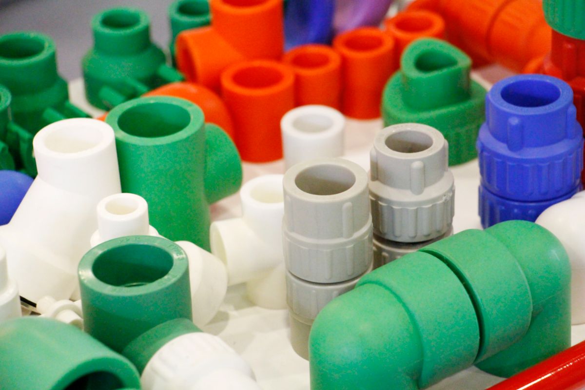 Plastic Insert Molding vs Overmolding: Which Is Better?