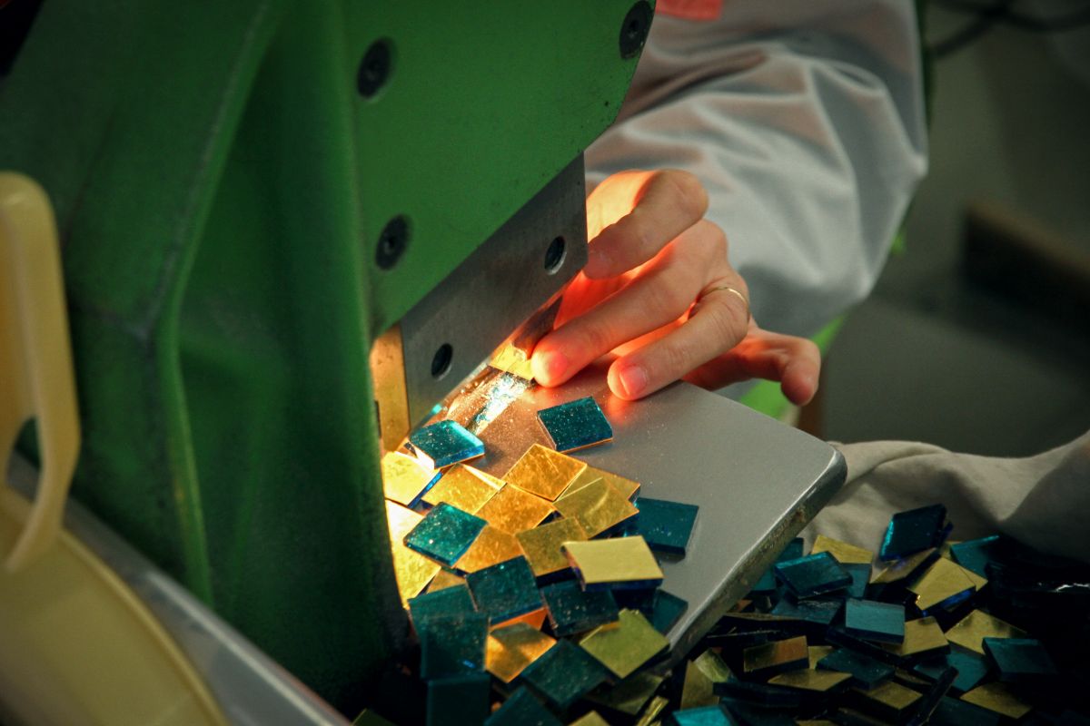 Where to Find Plastic Mold Makers in China?